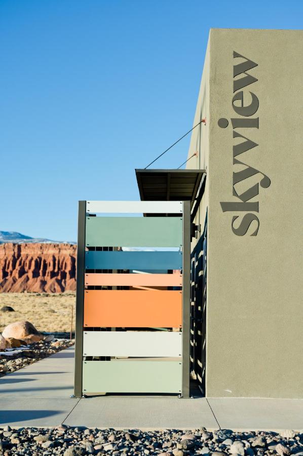 Skyview Hotel Torrey Exterior foto